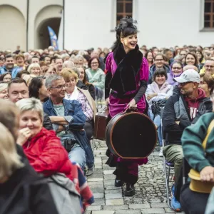 Pozvánka do světa záhad a humoru na zámcích po celé České republice!