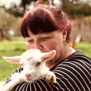 Z Lidic až na keramické trhy: Tereza Divišová a její svět olivové keramiky