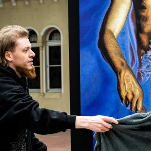 Petr Hyldebrant tvoří vizuální příběhy s vlastním textem i hudbou