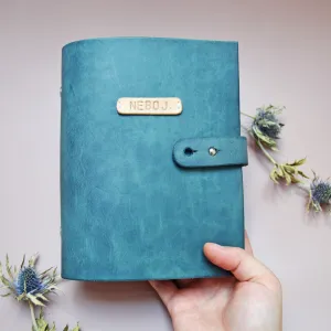 MU:RA: Zápisníky, které voní knihami a tichem večera