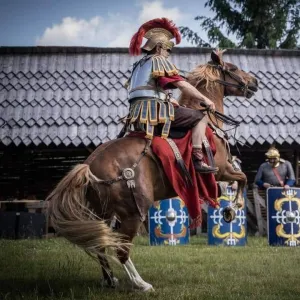 Když se historie staví vlastníma rukama