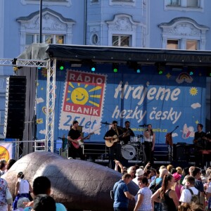 Letní koncert Rádia Blaník v Opavě nadchnul návštěvníky i zpěváky!