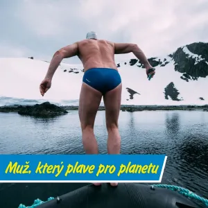 První člověk, který uplaval kilometr u Severního pólu