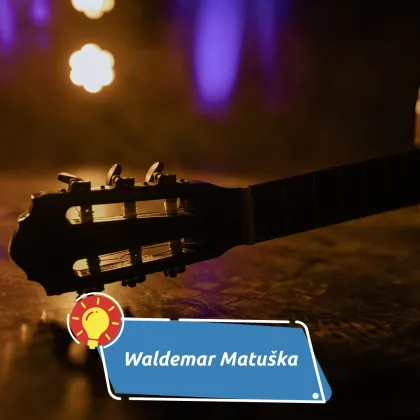 Z hvězdy zakázaným zpěvákem