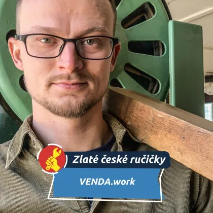 Od vysoké školy ke dřevu. Truhlář, který si splnil sen