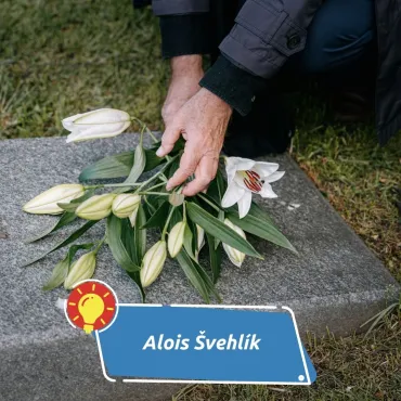 Rok od odchodu nezaměnitelného hlasu