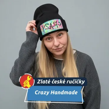 Martina Zahradníková z Jizerských hor dává dřevu i oblečení nový život