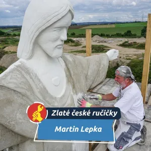 Zdobí motorky, kamiony i zoologické zahrady