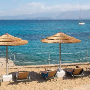 ZA TŘI ČESKÉ ZA SLUNÍČKEM